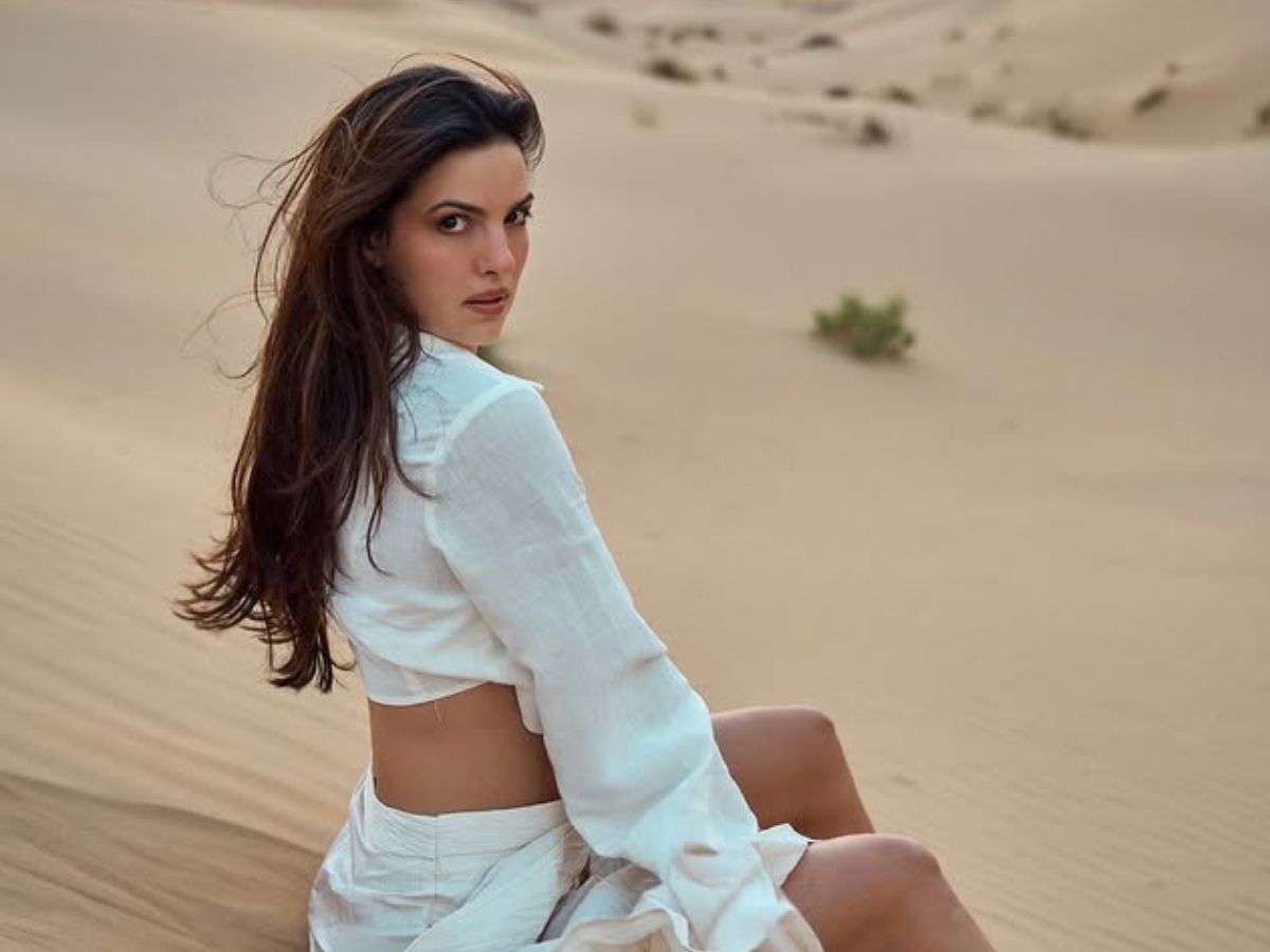 Natasa Stankovic का फैशन और खूबसूरती का तड़का, तस्वीरों ने उड़ाए फैंस के होश - Photo Gallery