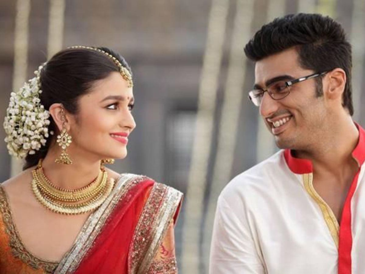 Sunny Sanskari Ki Tulsi Kumari देखने से पहले देखे बॉलीवुड की ये सुपरहिट रोमांटिक कॉमेडी फिल्में, जहाँ मिलेगा आपको प्यार और मस्ती का बेस्ट कलेक्शन - Photo Gallery