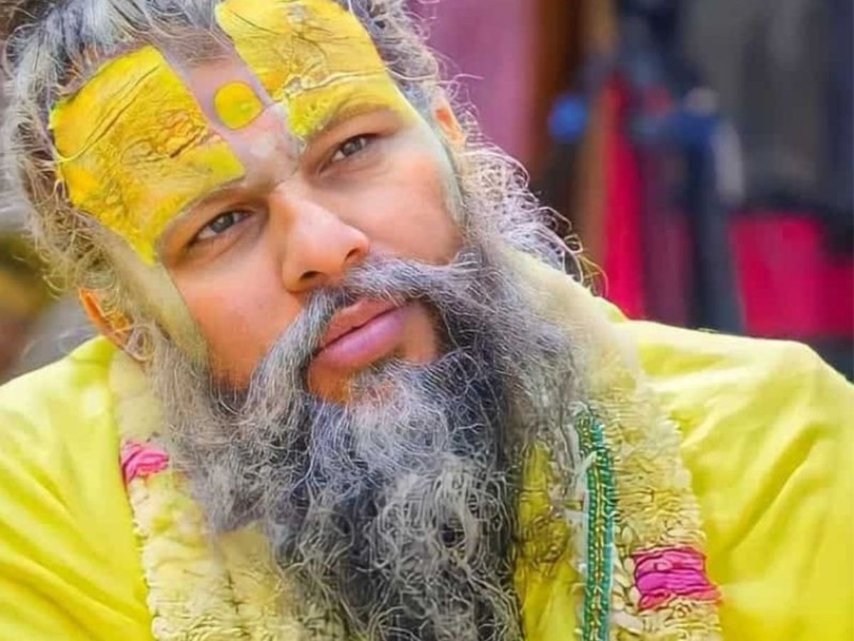 Karwa Chauth 2025: करवाचौथ का व्रत पति की उम्र लंबी करता है? जान लें क्या है इसपर प्रेमानंद जी का कहना - Photo Gallery