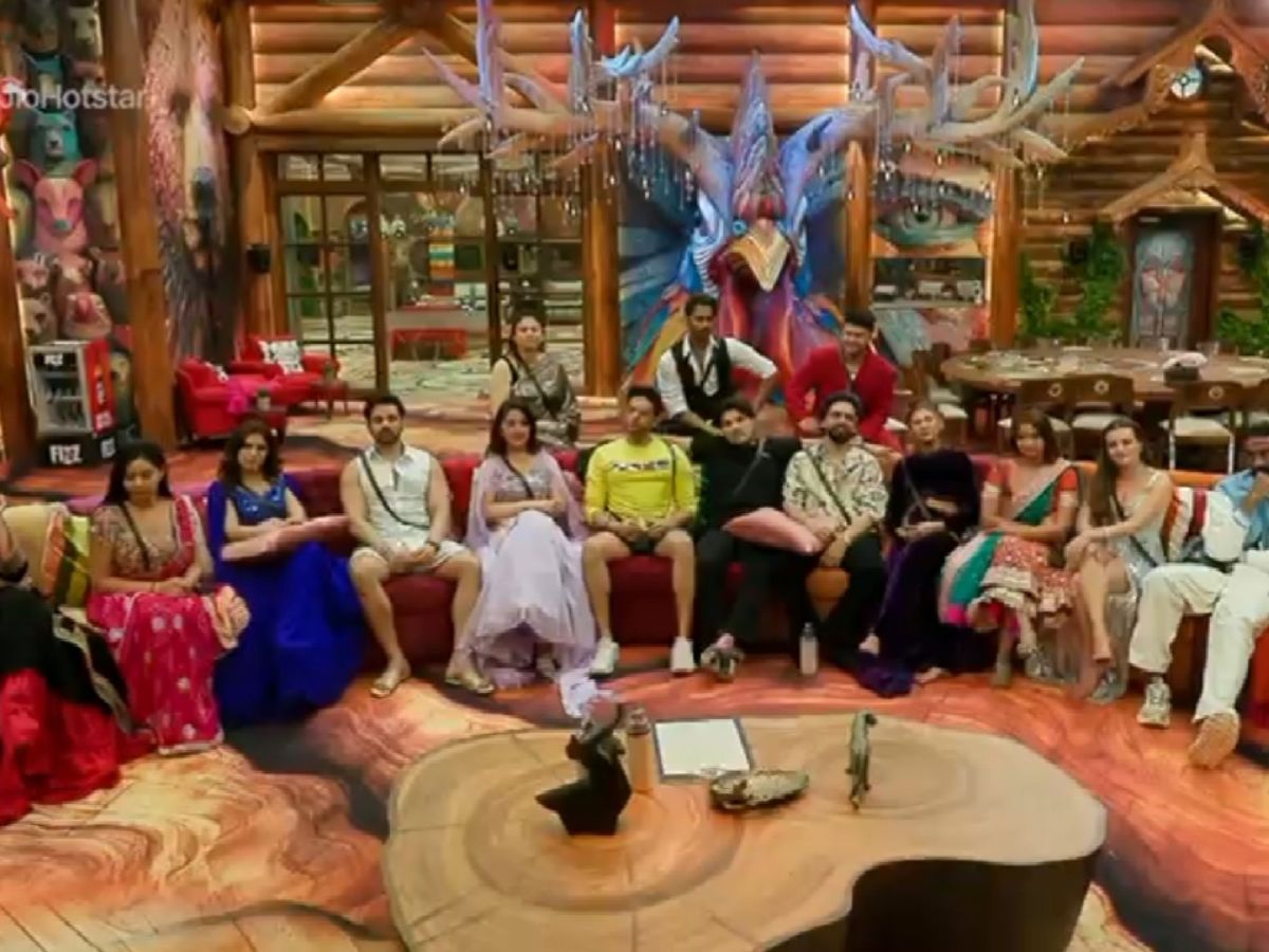 Bigg Boss 19: “ये किसी के मुंह पर मार दूँगा…” Salman Khan की सलाह के बाद Mridul Tiwari ने लिया पहला कदम जिसे देख लगा दर्शकों को झटका - Photo Gallery