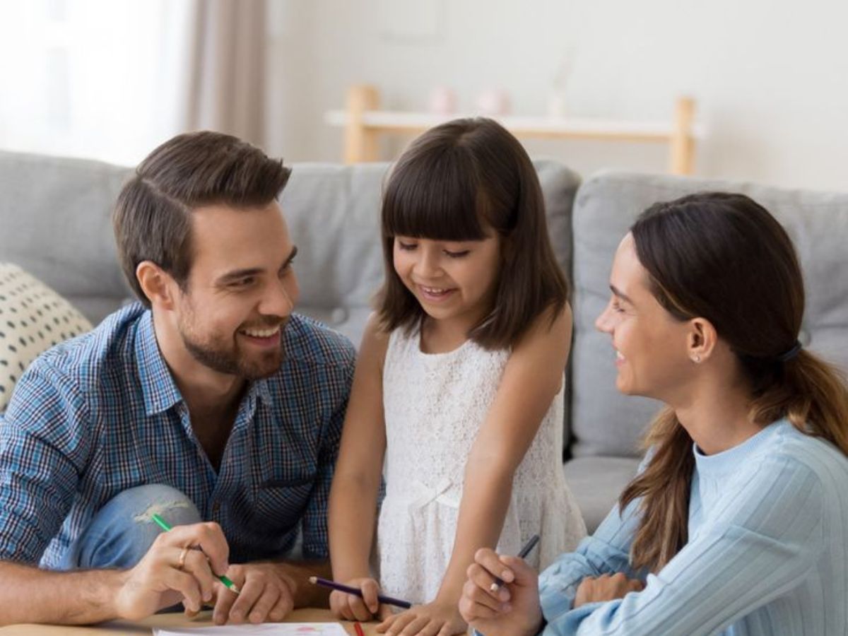 Spend time with children - Photo Gallery