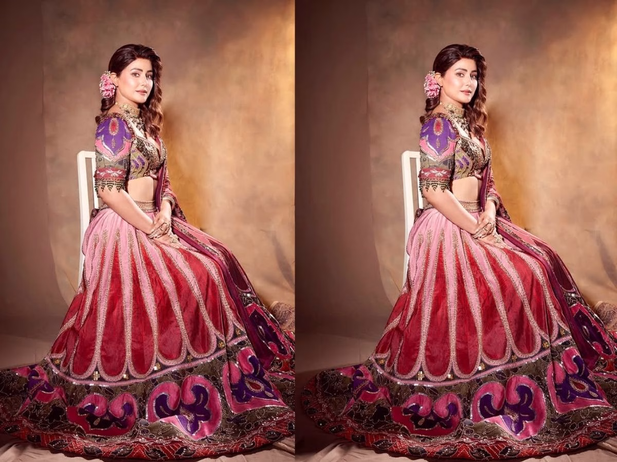 ‘परम सुंदरी’ बन हिना खान ने दिखाया हुस्न का जलवा, लहंगा पहन अपनी अदाओं से लोगों को किया घायल; देखें फोटोज - Photo Gallery