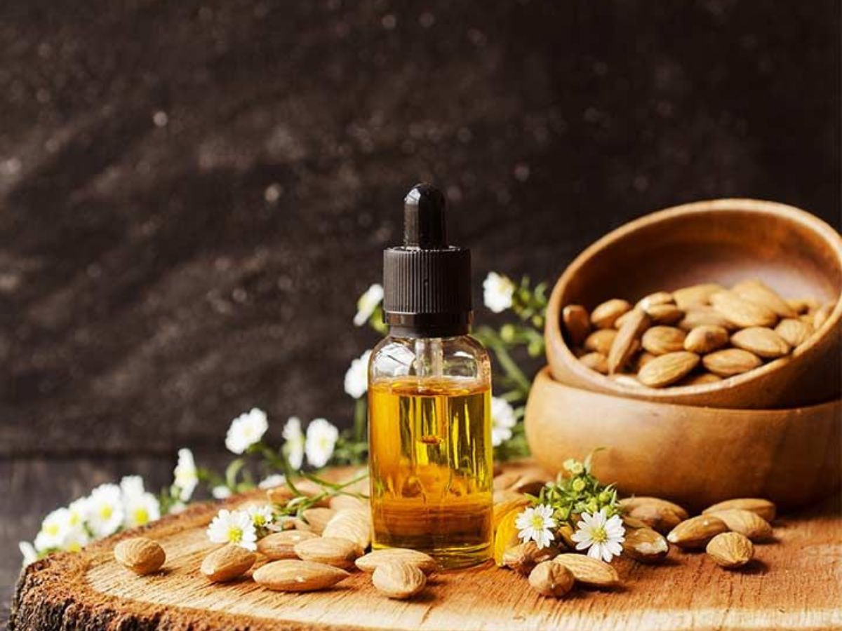 मुलायम और चमकदार त्वचा पाएं सर्दियों में, अपनाएं ये नेचुरल स्किनकेयर टिप्स - Photo Gallery