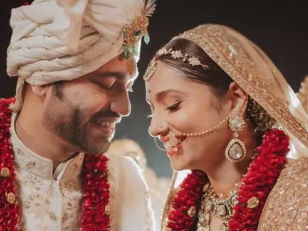 किसी ने खर्चे 100 करोड़ तो किसी ने 77 करोड़, बॉलीवुड स्टार्स ने अपनी शादी में पानी की तरह बहा दी दौलत - Photo Gallery