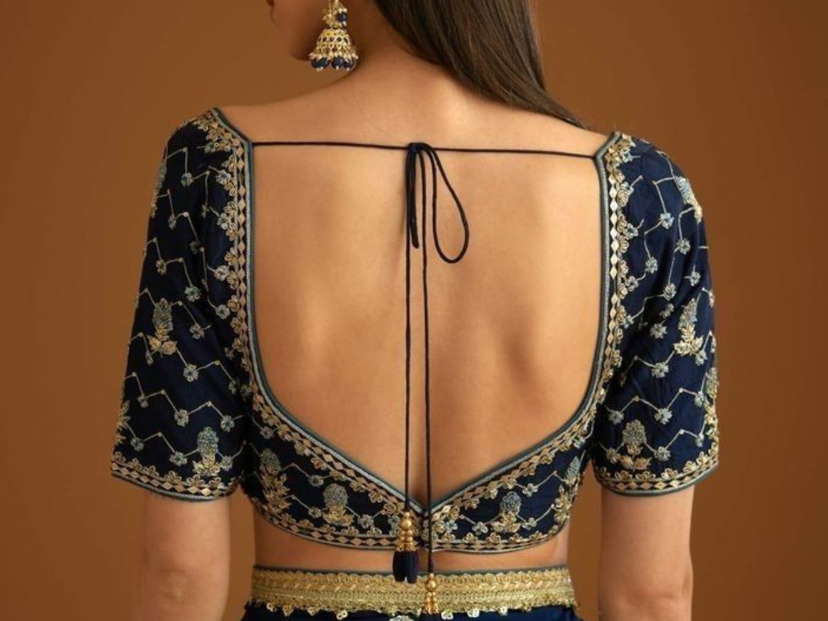 Chhath Puja 2025: साड़ी पहनें नए अंदाज में, छठ पूजा के लिए ये मॉडर्न ब्लाउज डिजाइन हैं बेस्ट - Photo Gallery