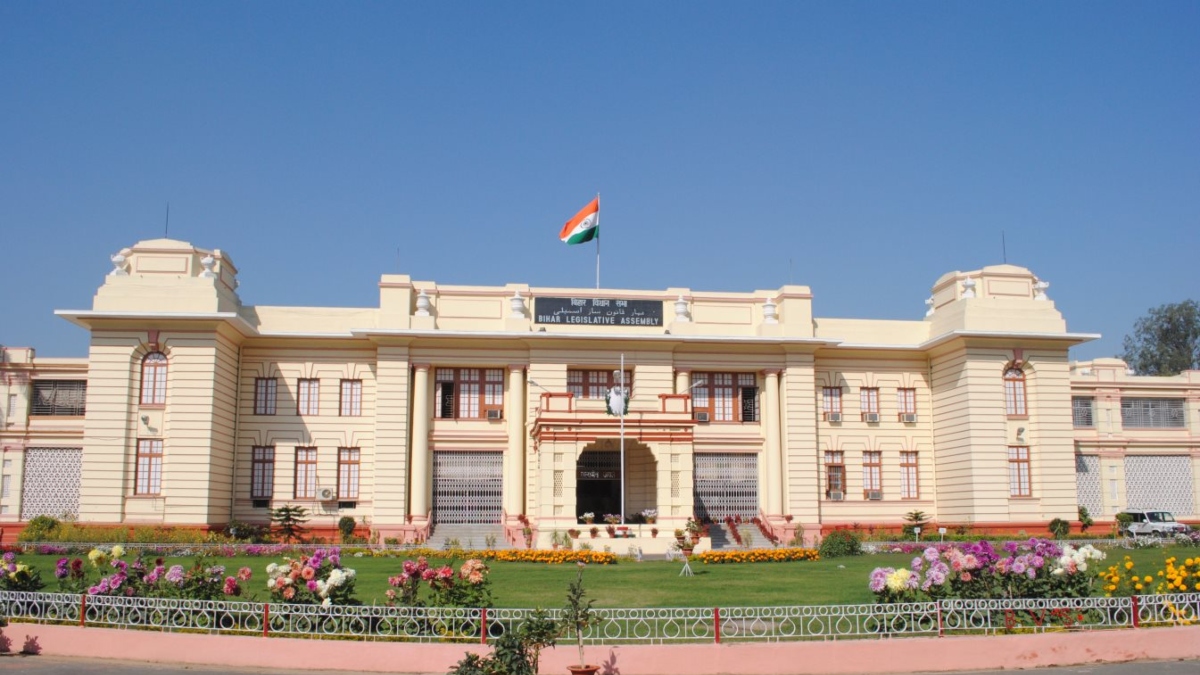 Bihar Election 2025: बिहार में क्या टूट जाएगा महागठबंधन? भाकपा माले के ऐलान ने तेजस्वी की बढ़ी दी टेंशन! - Photo Gallery