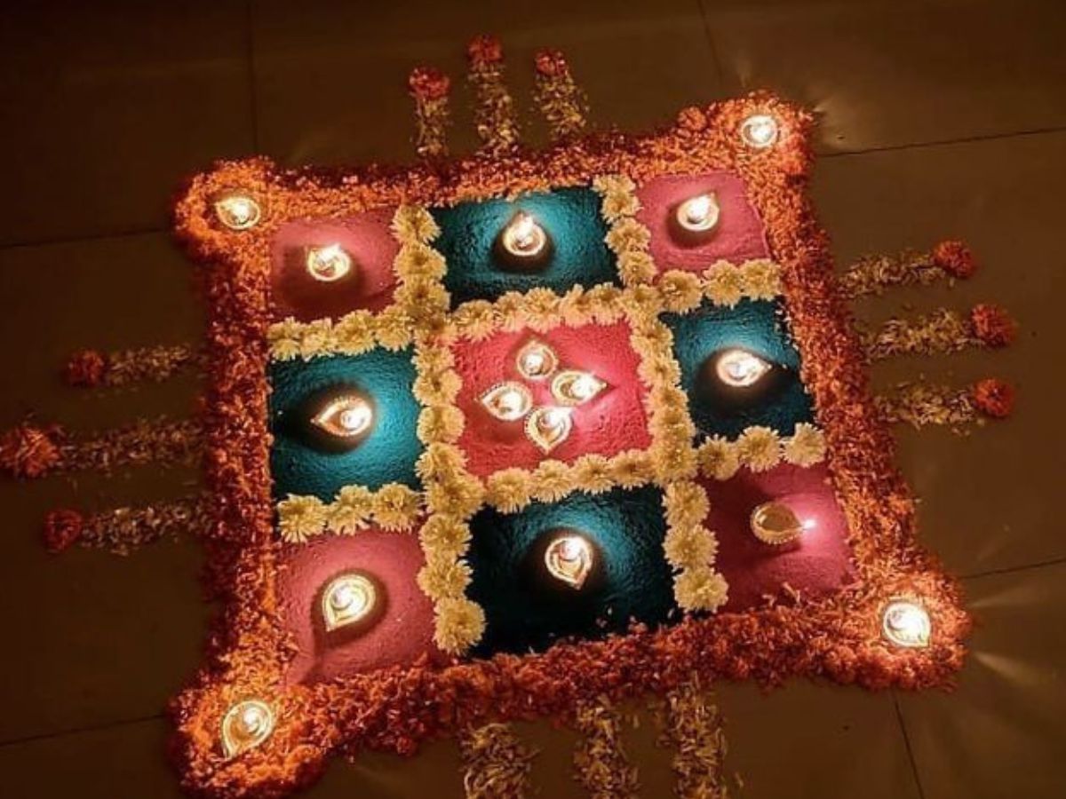 Diwali2025: अहोई अष्टमी पर बनाएं मनमोहक रंगोली, फूल और दीपक के साथ - Photo Gallery