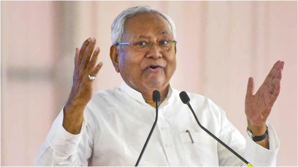 बिहार चुनाव पर क्या नीतीश कुमार की इस योजना का भी होगा असर? लड़कियां बढ़ा सकती हैं महागठबंधन की मुश्किलें! - Photo Gallery