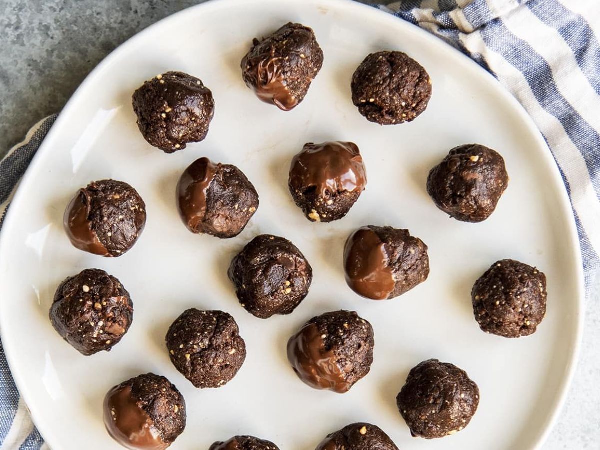 मीठा खाएं बिना गिल्ट के! जानें 7 लो-शुगर डेजर्ट्स जो गट हेल्थ को देंगे जबरदस्त बूस्ट - Photo Gallery