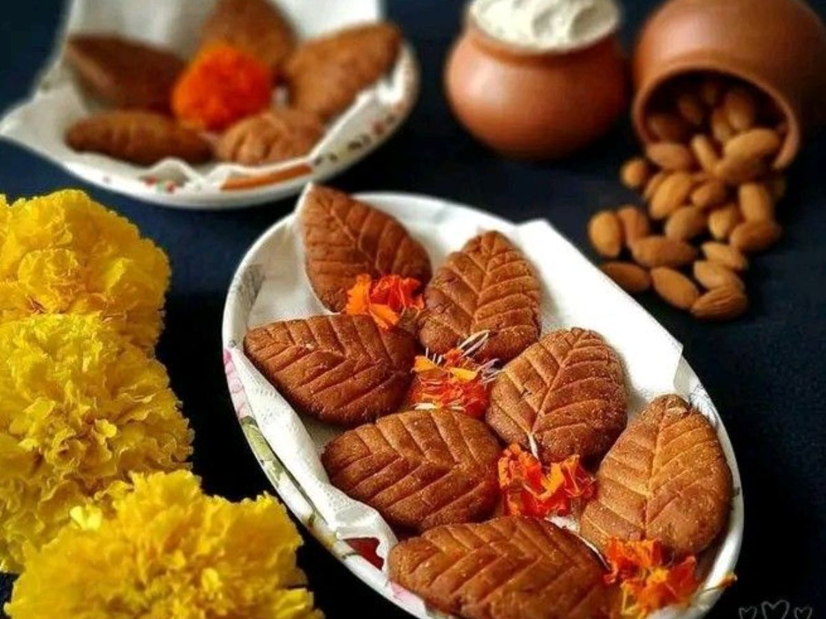 छठ पूजा 2025: घर पर बनाएं कुरकुरा ठेकुआ, जानें स्टेप-बाय-स्टेप रेसिपी - Photo Gallery