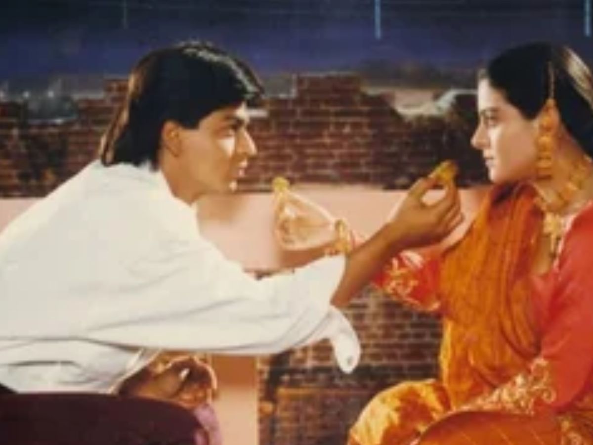 करवाचौथ सीन जो बन गए बॉलीवुड की पहचान, आज भी फैन्स करते हैं याद - Photo Gallery