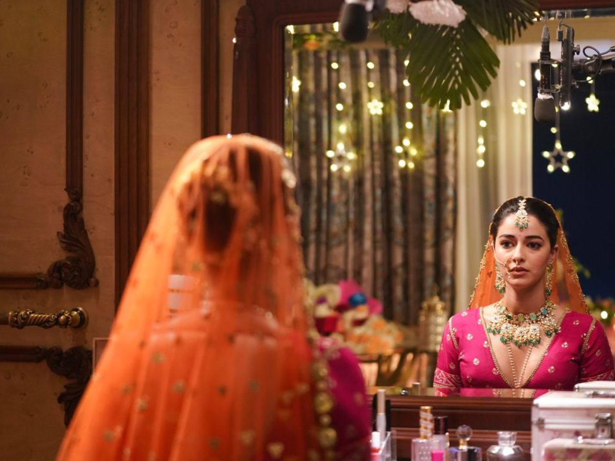 Ananya Panday के जन्मदिन पर देखें उनकी अब तक की 6 सुपरहिट फिल्में और वेब सीरीज़ - Photo Gallery
