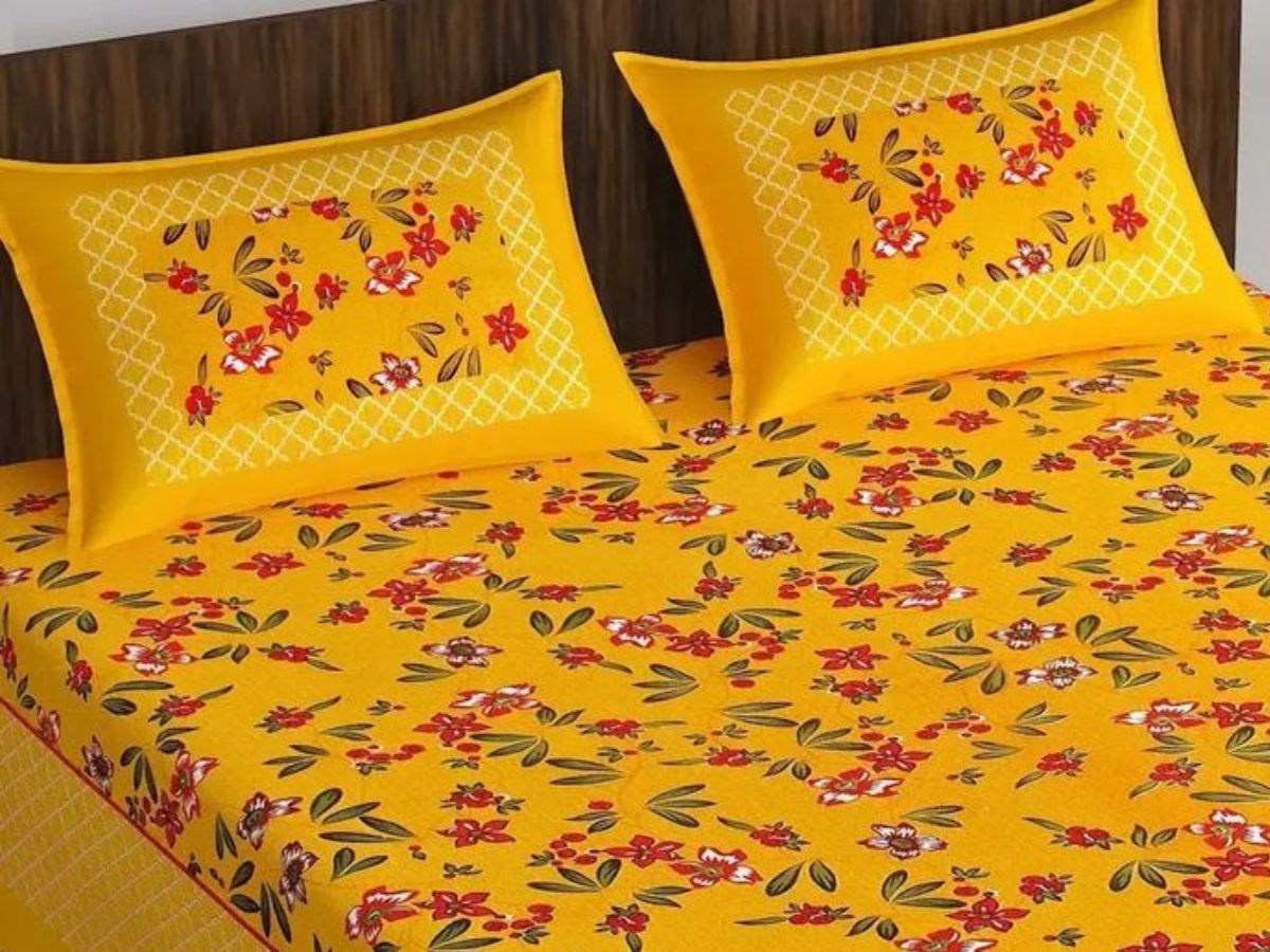 जयपुर की रॉयल कारीगरी: आपके कमरे को बदल देंगी ये 8 बेडशीट्स - Photo Gallery