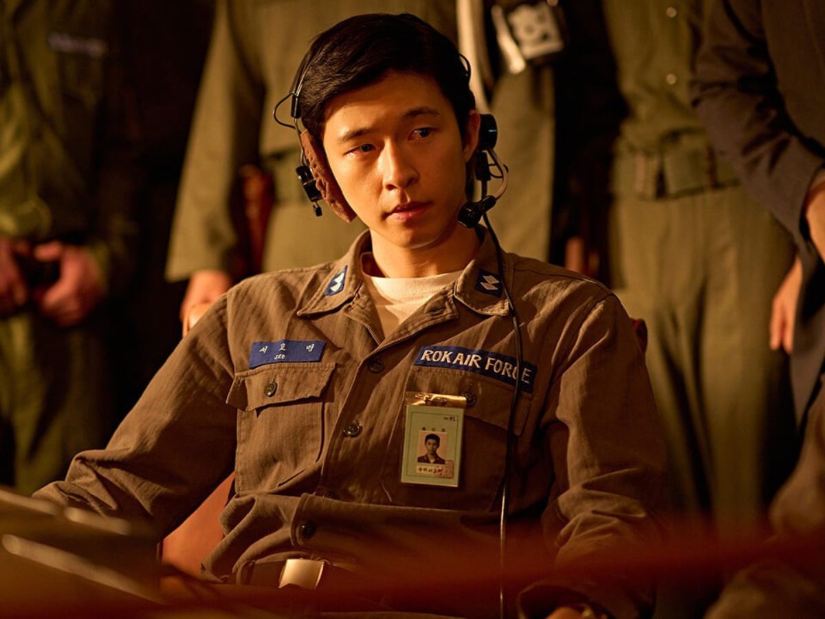 Friday OTT Release: दिवाली से पहले ओटीटी पर लगेगा एंटरटेनमेंट का मेला, इस शुक्रवार 8 फिल्में और सीरीज होंगी रिलीज - Photo Gallery