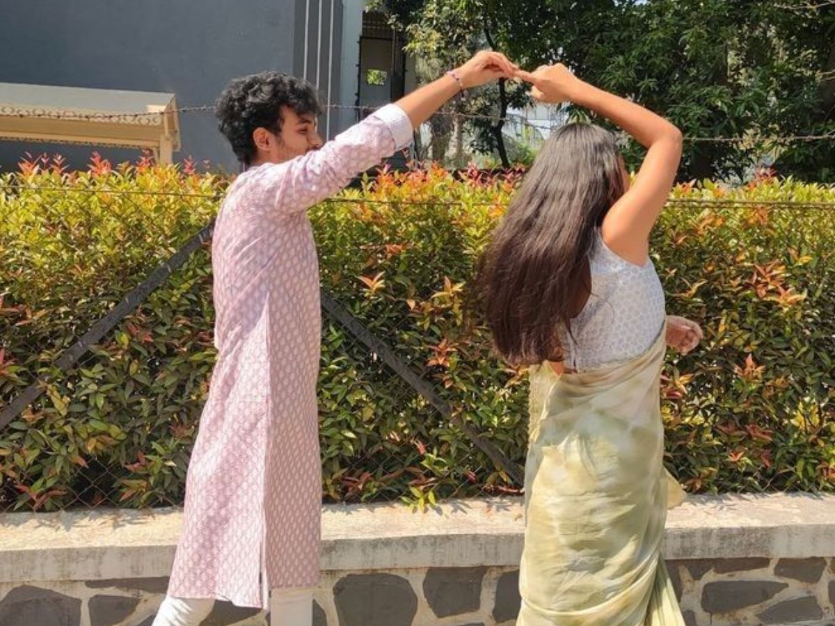 Diwali 2025: न्यू कपल्स के लिए परफेक्ट दीवाली सेलिब्रेशन आइडियाज - Photo Gallery