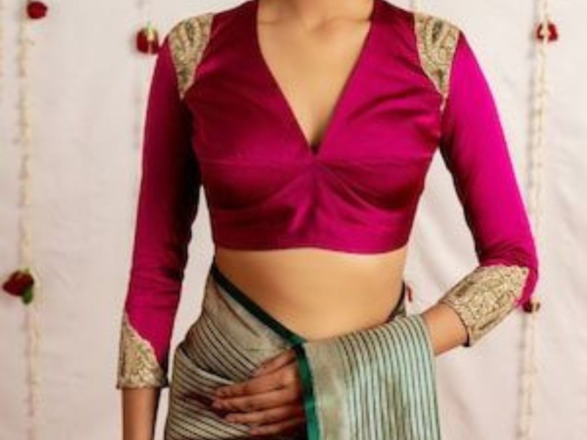 Chhath Puja 2025: साड़ी पहनें नए अंदाज में, छठ पूजा के लिए ये मॉडर्न ब्लाउज डिजाइन हैं बेस्ट - Photo Gallery