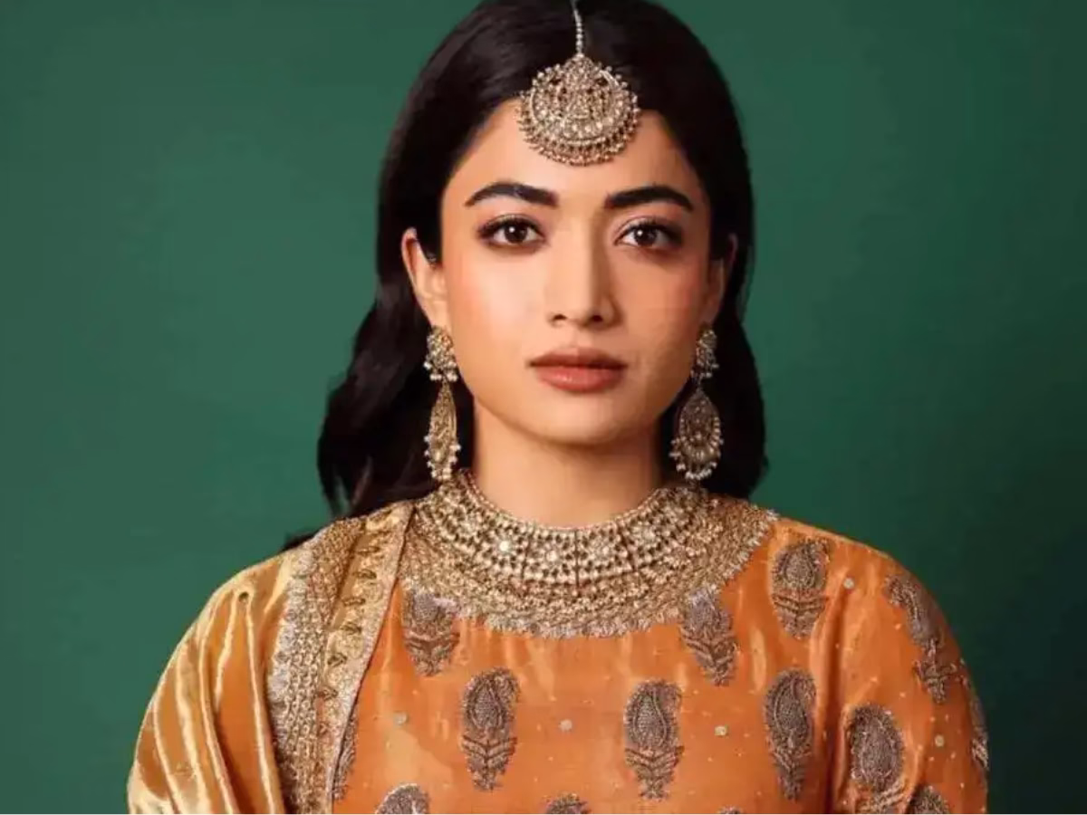 खुद Rashmika Mandanna ने लीक कराया था अपना डीपफेक? ‘फॉलोअर्स’ बढ़ाने के लिए रचा था ड्रामा! - Photo Gallery