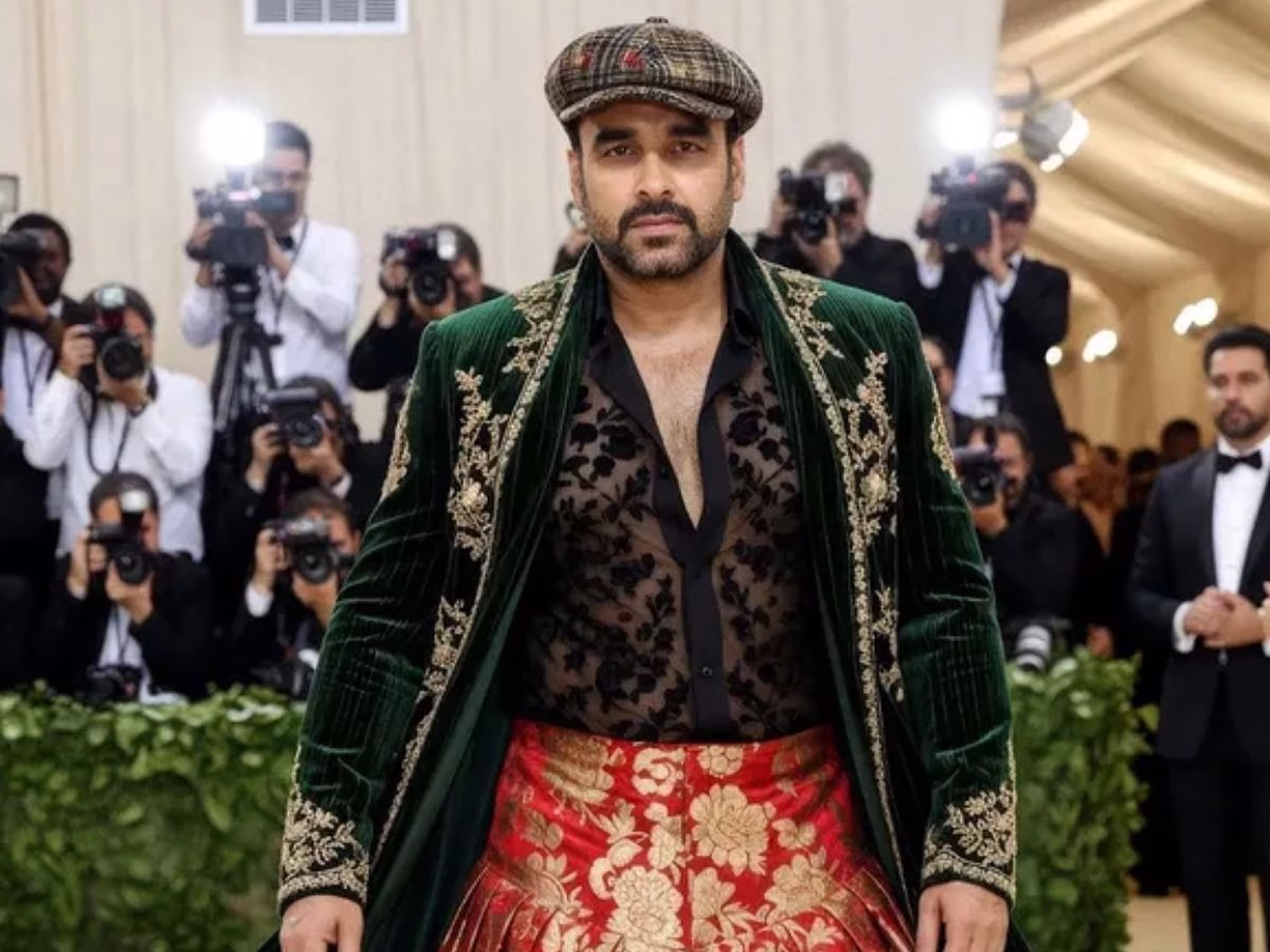 ‘कालीन भैया ‘  का बदला अंदाज, तस्वीरें देख रणवीर से ने ली Pankaj Tripathi की चुटकी; बोले-‘हम सुधर गए और आप… - Photo Gallery