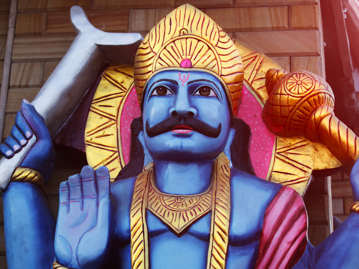 सालों बाद दीवाली पर मंडरा रहा शनिदेव का खतरा, कर्मफल दाता चलेंगे वक्री चाल; इन राशियों की होगी बल्ले-बल्ले - Photo Gallery