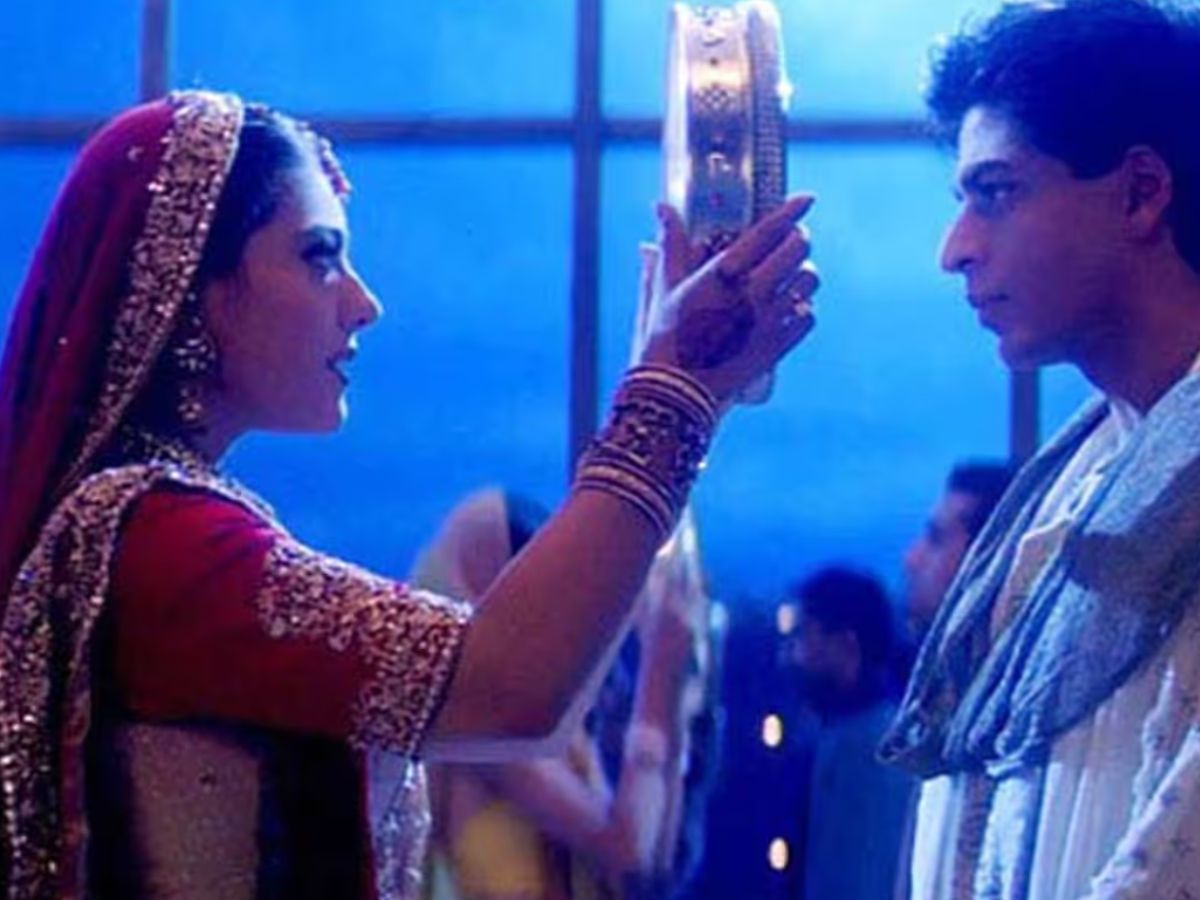 करवाचौथ सीन जो बन गए बॉलीवुड की पहचान, आज भी फैन्स करते हैं याद - Photo Gallery