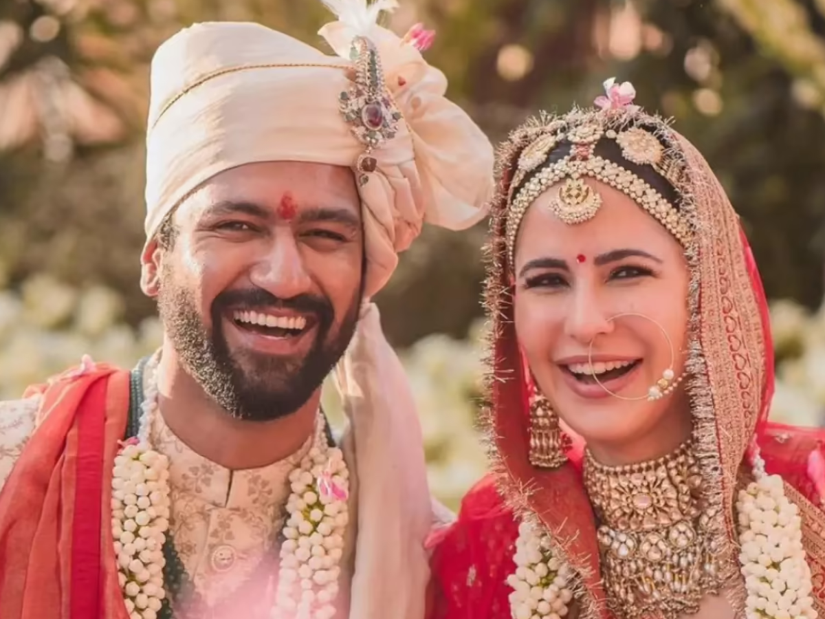 किसी ने खर्चे 100 करोड़ तो किसी ने 77 करोड़, बॉलीवुड स्टार्स ने अपनी शादी में पानी की तरह बहा दी दौलत - Photo Gallery