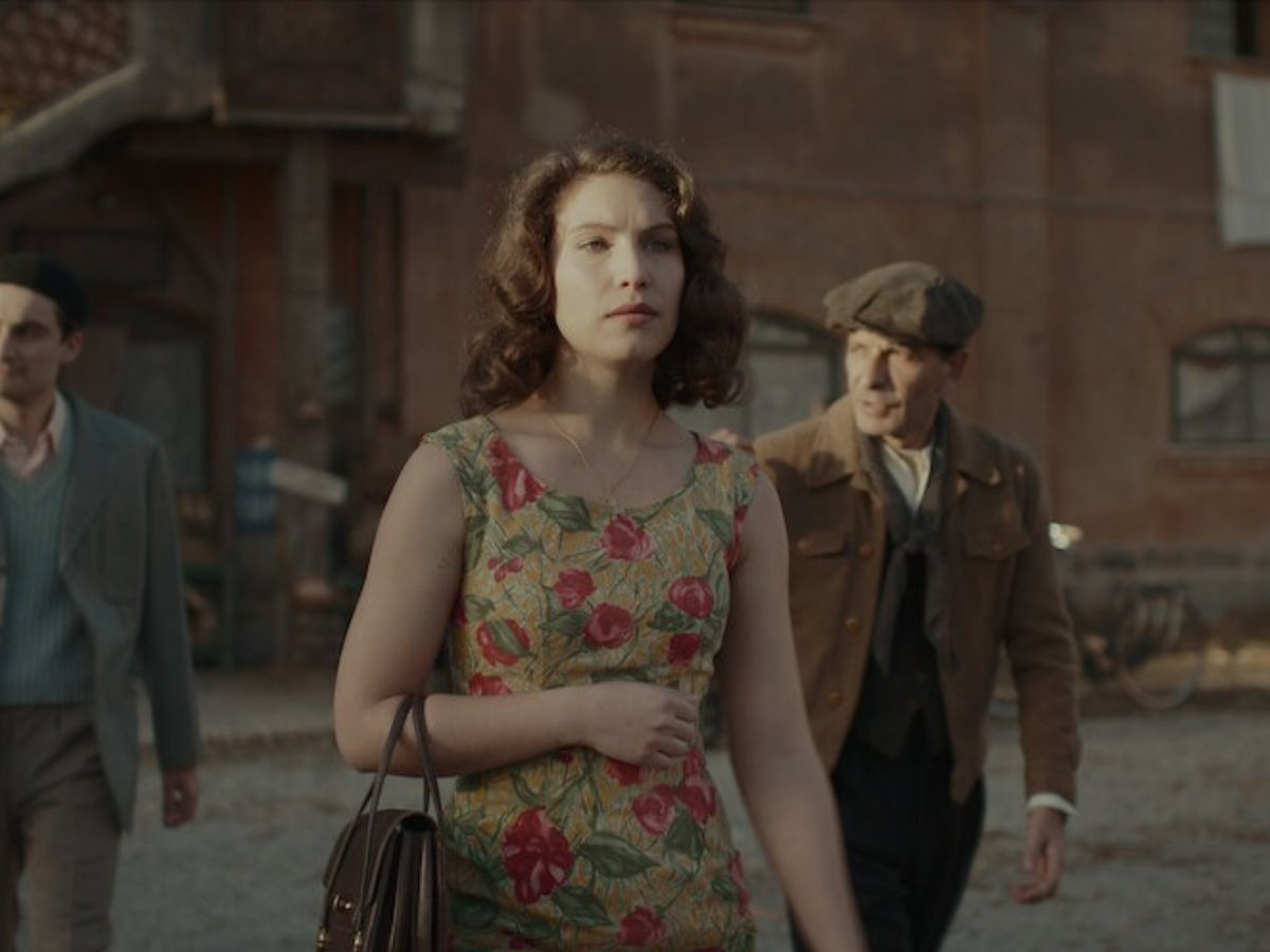 Latest OTT Release: जाह्नवी कपूर की फिल्म से लेकर अक्षय कुमार के शो तक, इस हफ्ते ओटीटी पर आ रहीं धांसू फिल्में-सीरीज - Photo Gallery