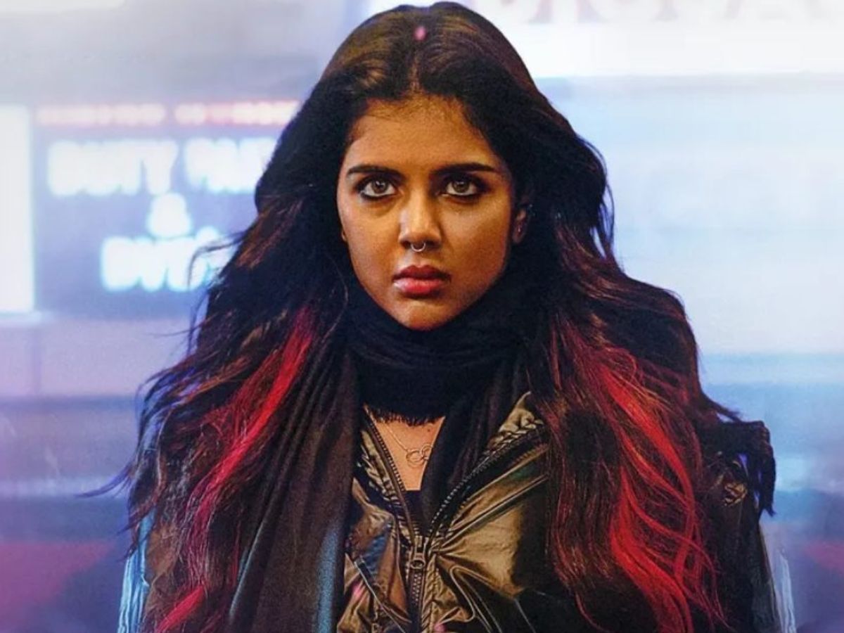 Latest OTT Release: जाह्नवी कपूर की फिल्म से लेकर अक्षय कुमार के शो तक, इस हफ्ते ओटीटी पर आ रहीं धांसू फिल्में-सीरीज - Photo Gallery