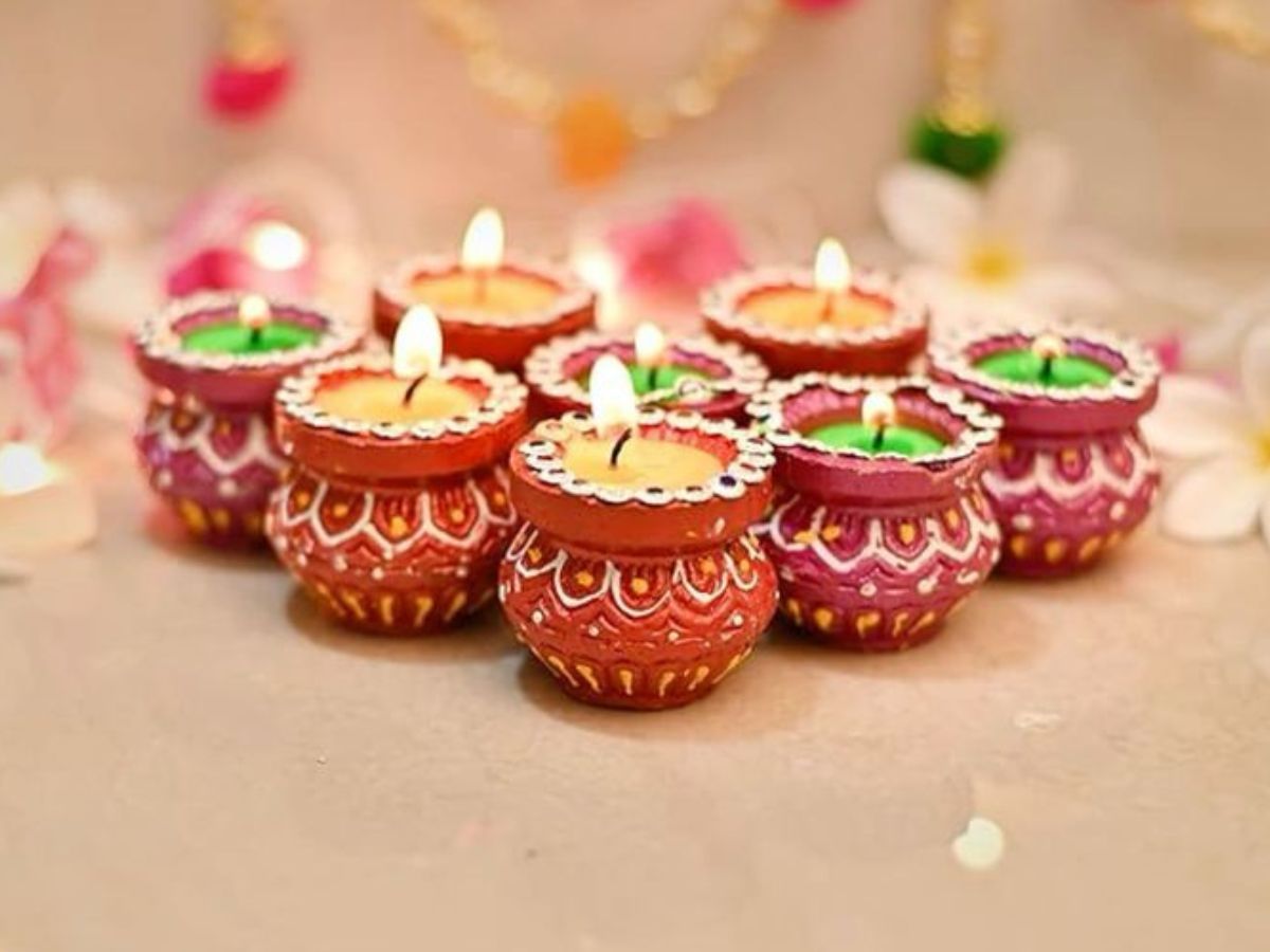 Diwali business ideas 2025: घरेलू महिलाएं भी कर सकती हैं शुरू, दिवाली में बिकेगी ये चीज हाथों-हाथ - Photo Gallery