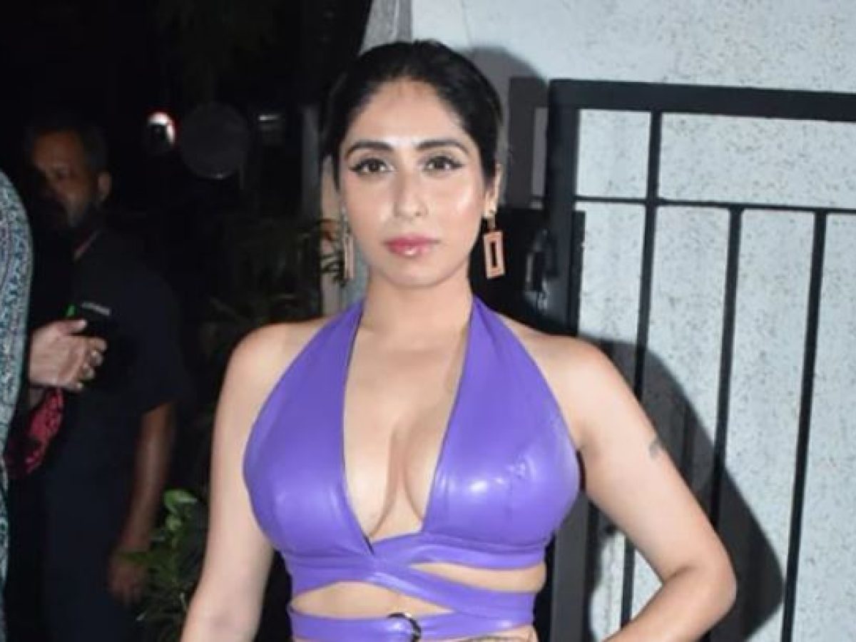 अनु मलिक दरिंदा है-मशहूर सिंगर ने खोली पोल, बोलीं-मुझे उससे बचकर भागना पड़ा था