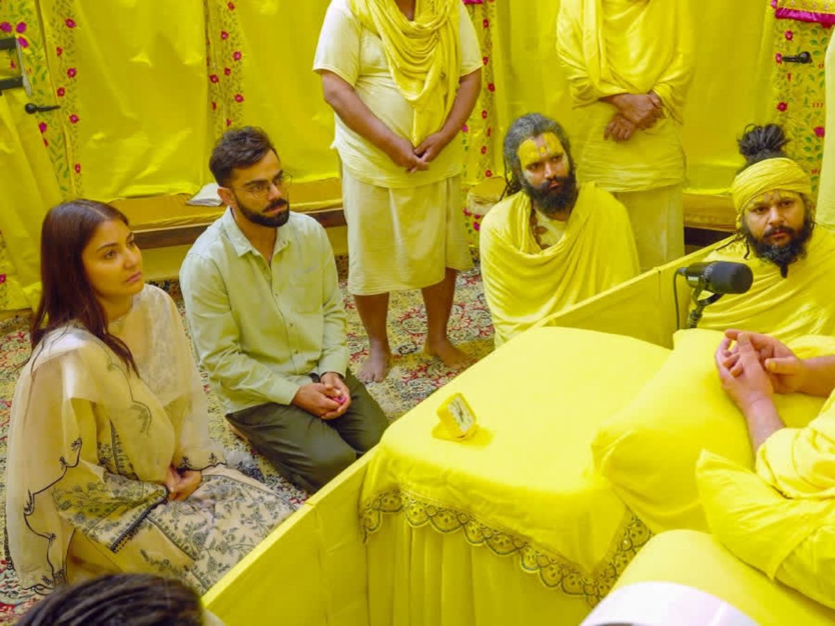 प्रेमानंद जी महाराज से मिलना है इमेज क्लीनिंग का नया तरीका! किन-किन सेलेब्स ने अपना ‘पल्लू’ है इससे चमकाया? - Photo Gallery