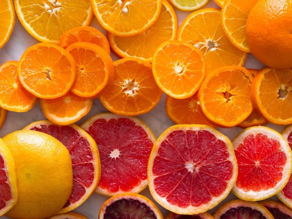 जानिए वो 8 सुपरफूड्स जो सर्दियों में आपकी इम्यूनिटी बढ़ाएंगे और बीमारियों से बचाएंगे - Photo Gallery