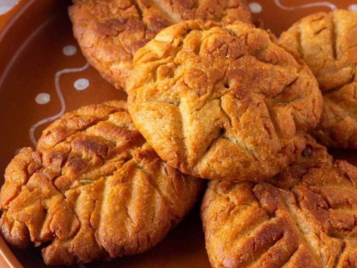 छठ पूजा 2025: घर पर बनाएं कुरकुरा ठेकुआ, जानें स्टेप-बाय-स्टेप रेसिपी - Photo Gallery