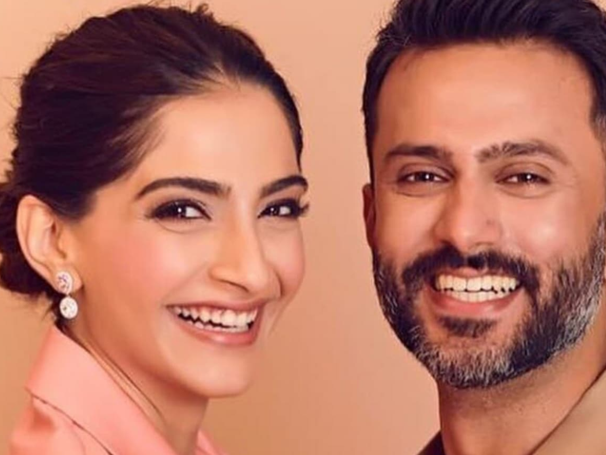 करोड़ों नहीं, अरबों के मालिक हैं इन एक्ट्रेसेस के पति, नेटवर्थ जान दबा लेंगे दांतों तले उंगलियां - Photo Gallery