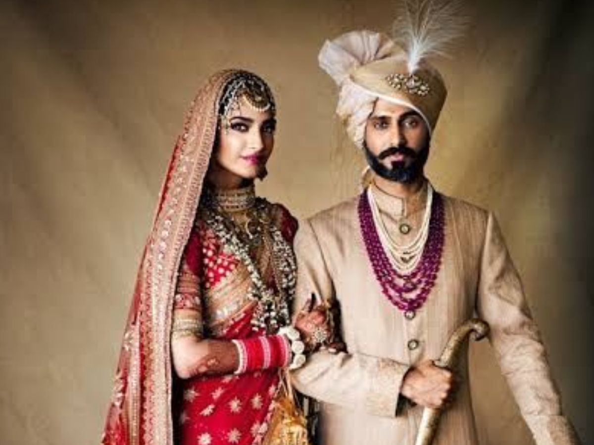 इन बॉलीवुड हसीनाओं ने करवा चौथ को कहा No –पीछे की वजह जानकर आपको भी लगेगा झटका! - Photo Gallery