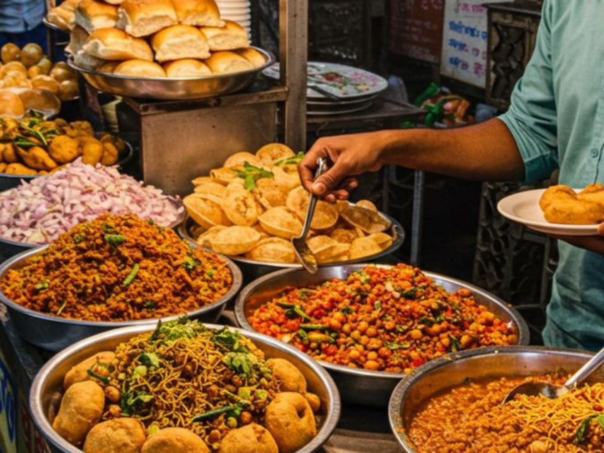 क्या आपको भी रात में घूमने जाने का है शौक? तो जानिए दिल्ली की उन जगहों  के बारे में स्वर्ग से कम नहीं लगती - Photo Gallery