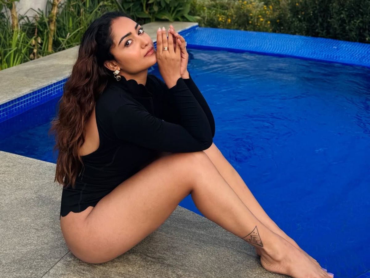 इंटीमेट सीन, बोल्डनेस किसी का भी नहीं चला जादू, स्क्रीन से गायब हुईं बाबा निराला का ईमान डुलाने वाली एक्ट्रेस! - Photo Gallery