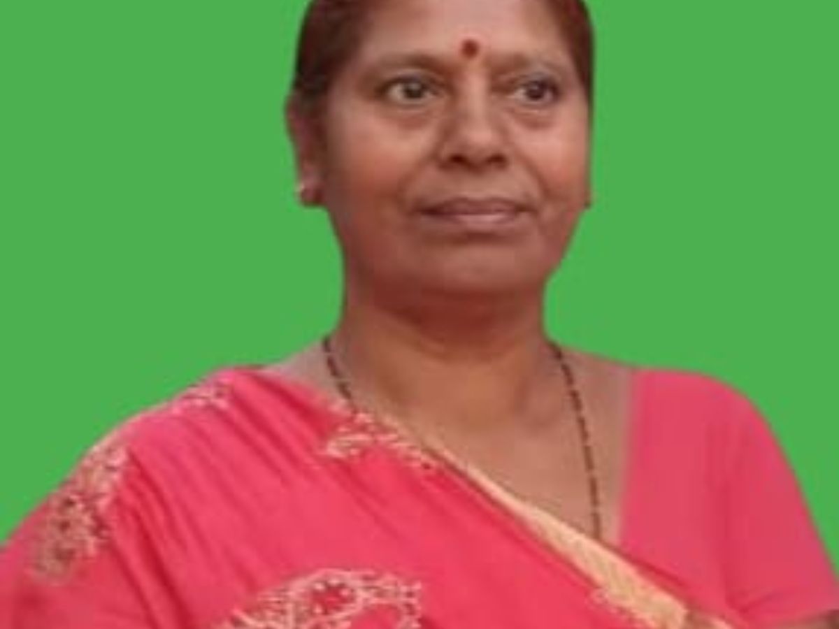 तीसरे नंबर पर हैं विभा देवी - Photo Gallery