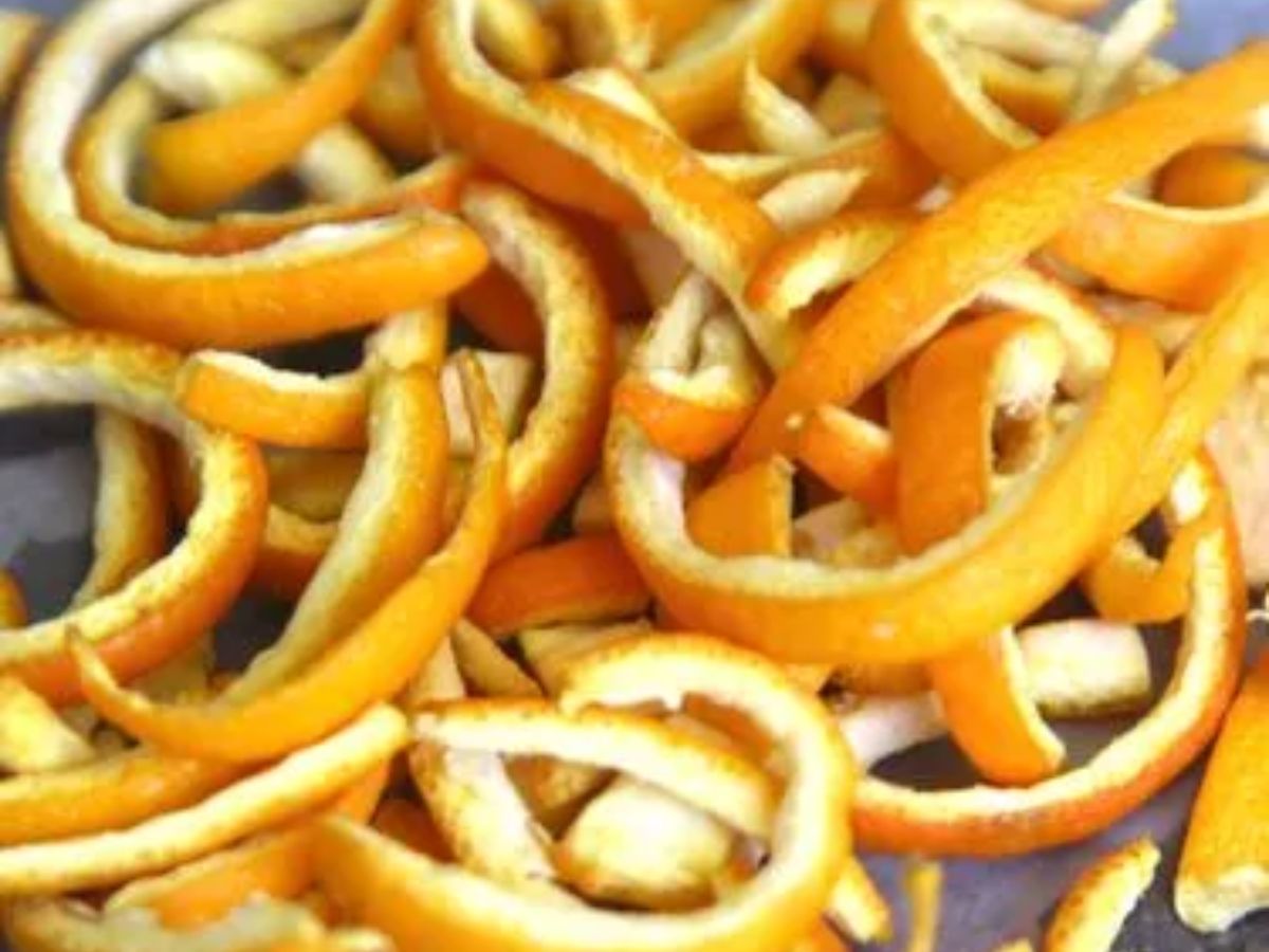 Lemon peel removes stickiness - Photo Gallery