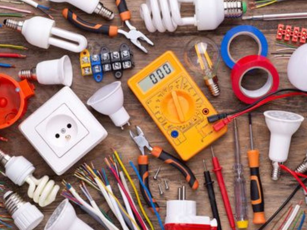 Diwali 2025: क्या आप भी कर रहे हैं ये लाइटिंग गलतियां? तो हो जाएं  इस दिवाली सावधान - Photo Gallery