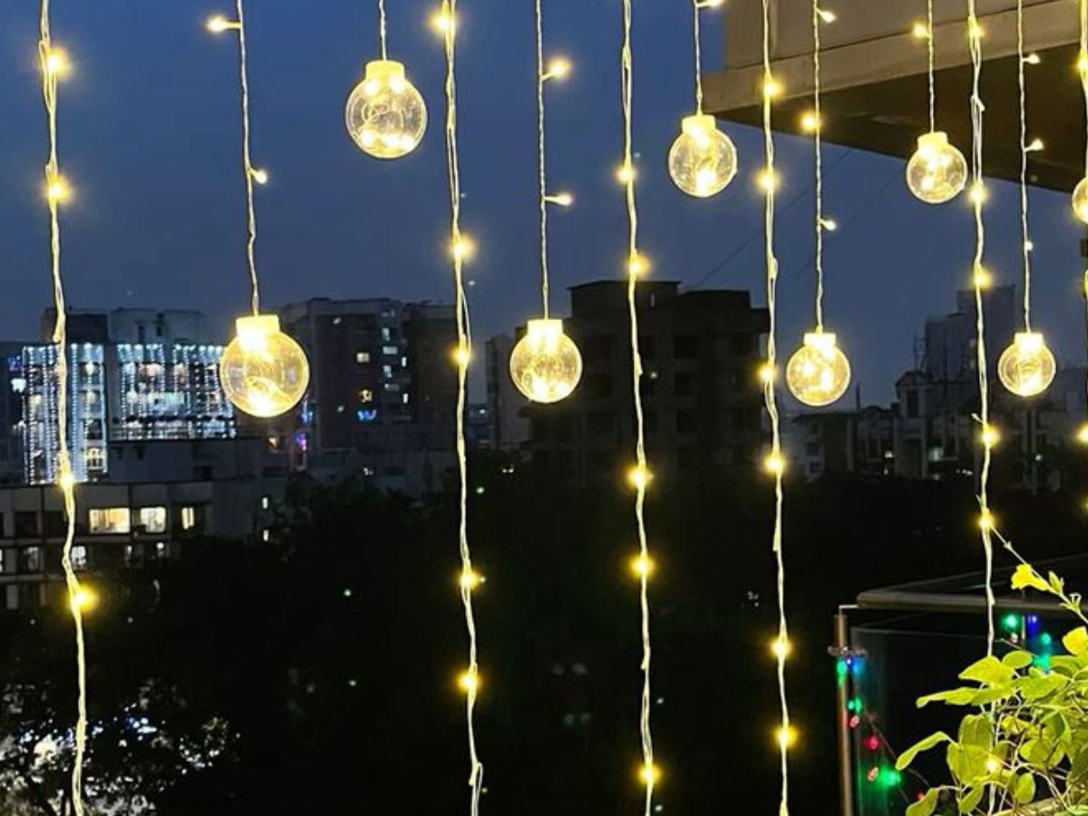 Diwali 2025: क्या आप भी कर रहे हैं ये लाइटिंग गलतियां? तो हो जाएं  इस दिवाली सावधान - Photo Gallery