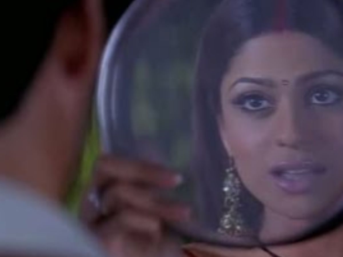 करवाचौथ सीन जो बन गए बॉलीवुड की पहचान, आज भी फैन्स करते हैं याद - Photo Gallery