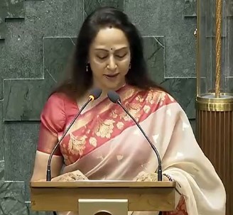 Hema Malini's Success - Photo Gallery