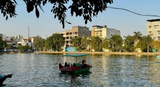 Naini Lake - Photo Gallery