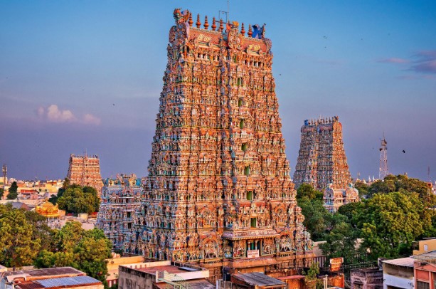 The temple has a mysterious appearance - Photo Gallery