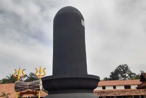 What is the weight of Shivling? - Photo Gallery