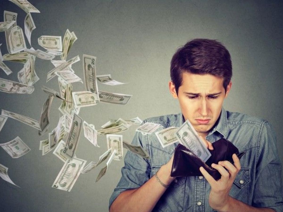 Weak Mercury causes financial loss - Photo Gallery