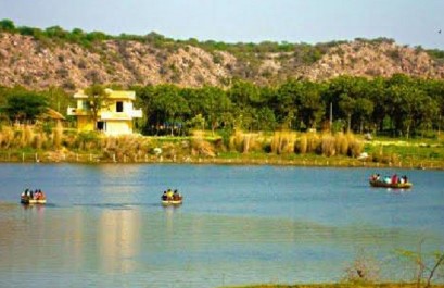 Damdama Lake - Photo Gallery