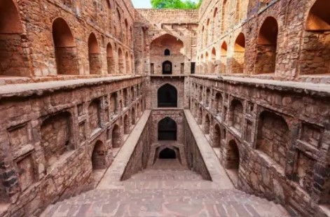 Agrasen ki Baoli: The black water that draws - Photo Gallery