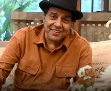 By what name was Dharmendra known? - Photo Gallery