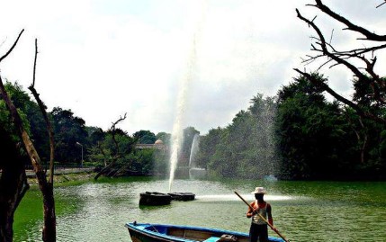 Hauz Khas Lake - Photo Gallery